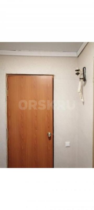 Сдам квартиру однокомнатную район центр города, проезд Металлургов д. 11  . - Орск