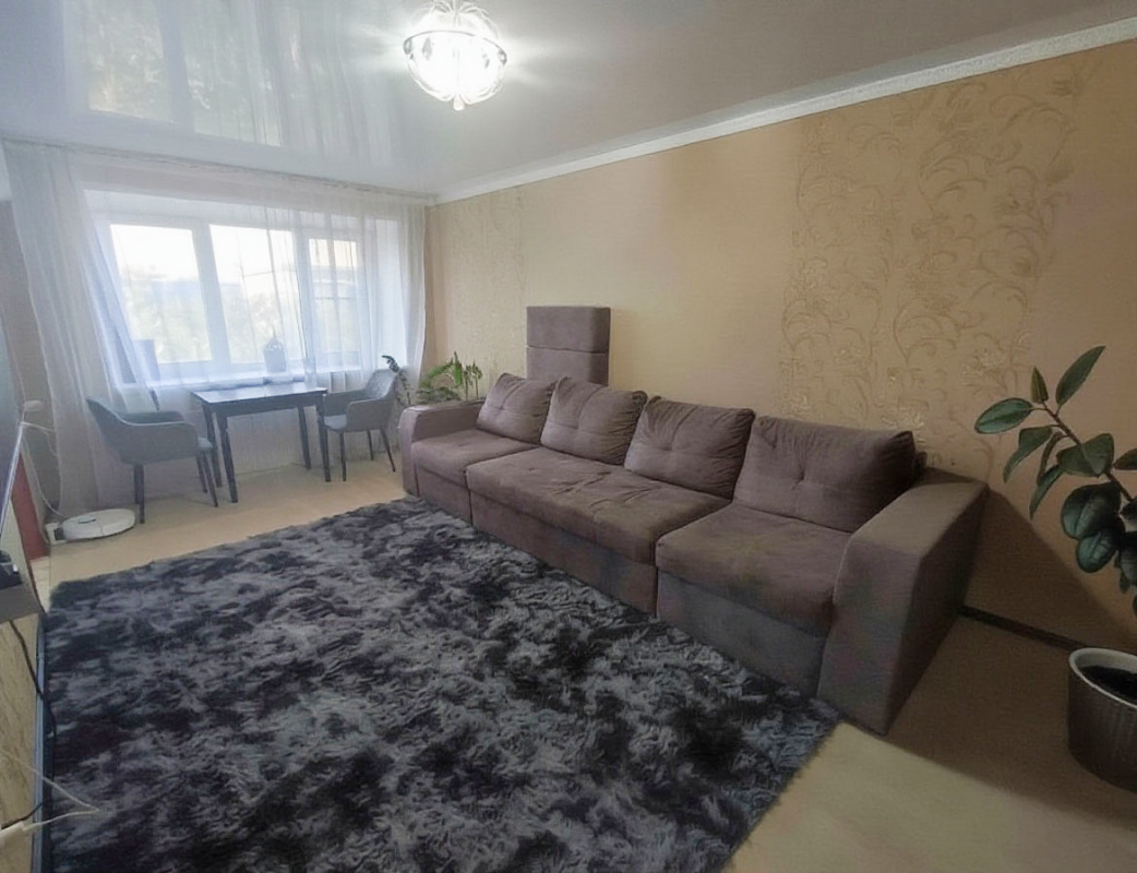 🔥 Срочно! 2‑комнатная квартира в центре Новотроицка — заезжай и живи!


📍 Ул. - 