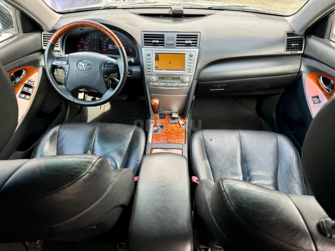 В продаже TOYOTA CAMRY 2011 года выпуска. - Орск