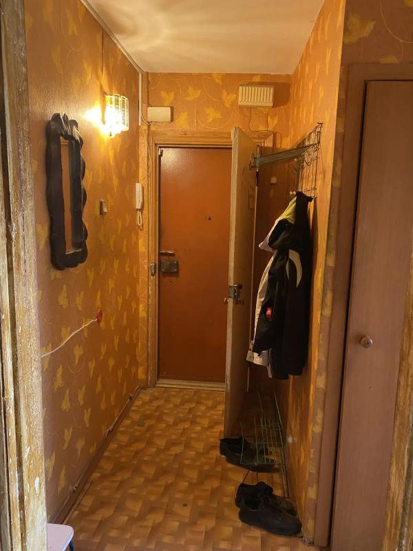 Продам 2х комнатную квартиру ул Зеленая 35-3 этаж, окна пластик, сантехника поменяна, окна выходят н - Новотроицк