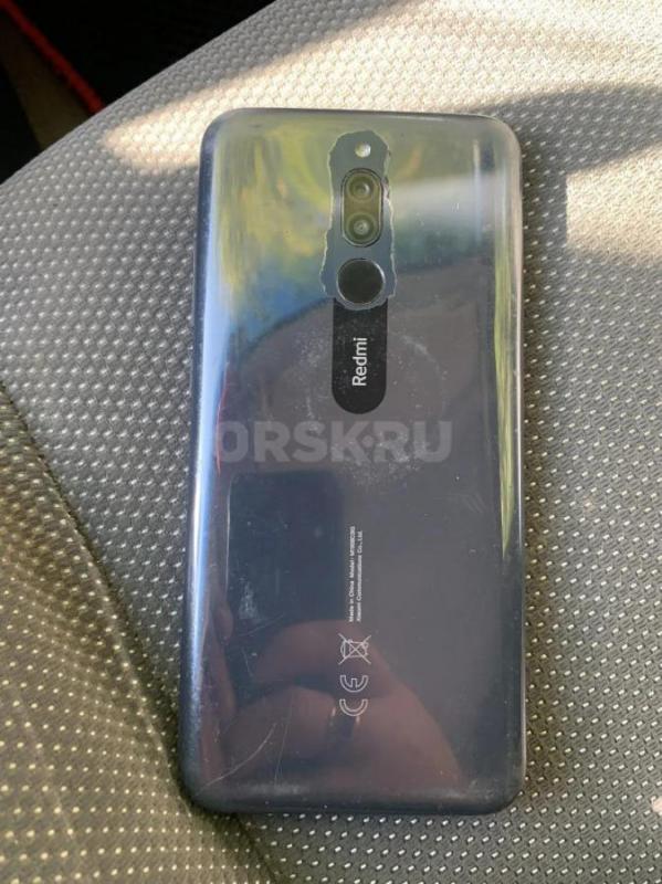 Redmi 8 
Характеристики на фото 
Телефон сброшен до заводских настроек 
Все функции исправны - Орск