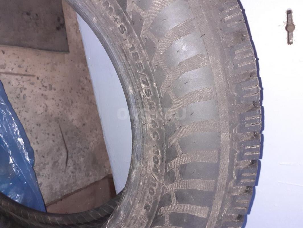 Продам одну зимнюю шипованную шину на Газель, Nokian Nordmаn C, размер 185 75 R16C, шина в отличном - Орск