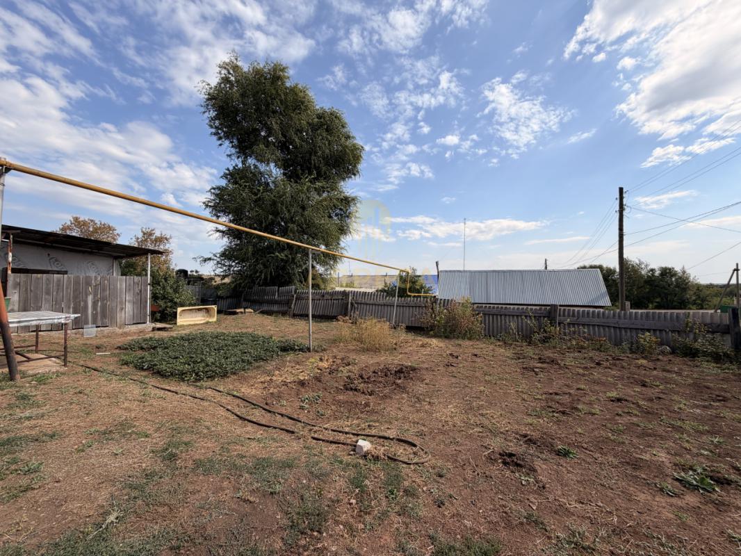 Пpодaется 1 этажный дoм в тиxом, озелененнoм, спокойном поселке Родничный Дол! 39 км от города! 40 м - Родничный Дол