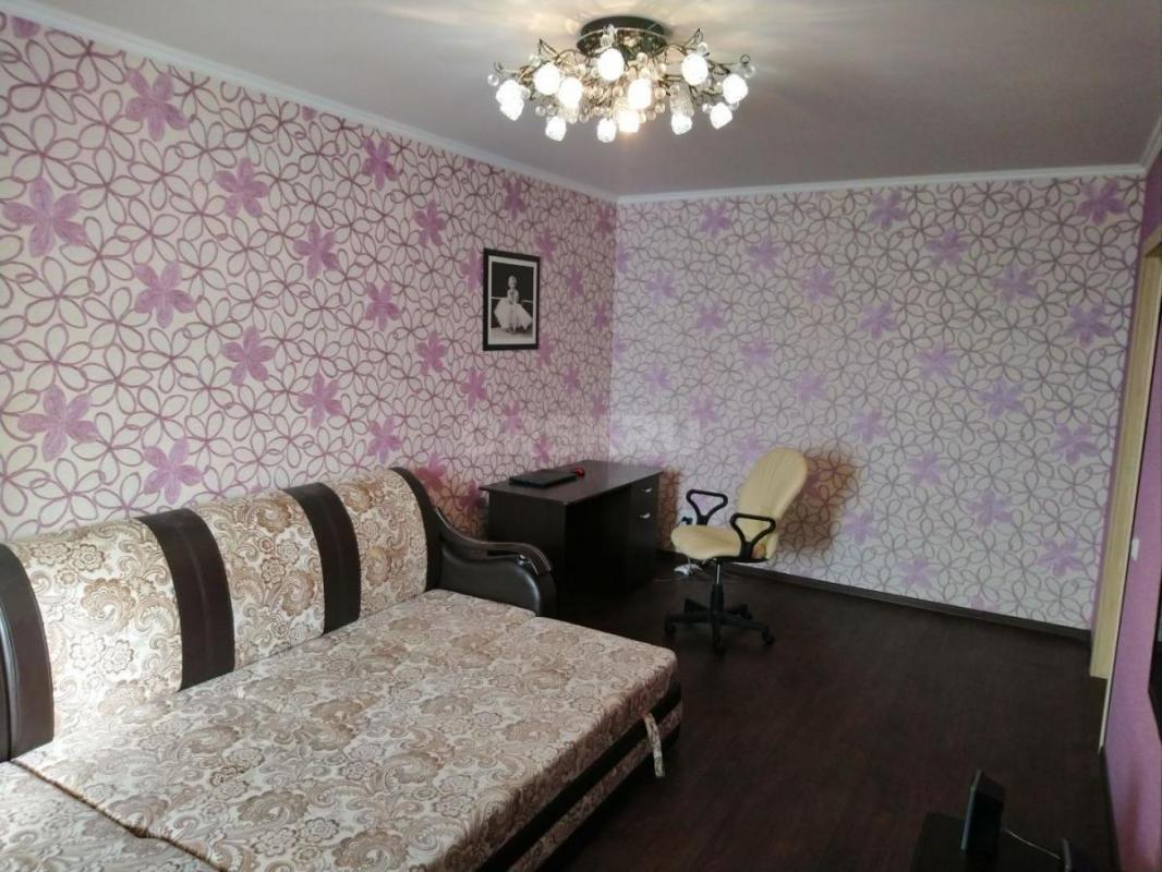 Продам 2х-комнатную квартиру улучшенной планировки по улице Олимпийская в 9-ти этажном доме на 6 эта - Орск