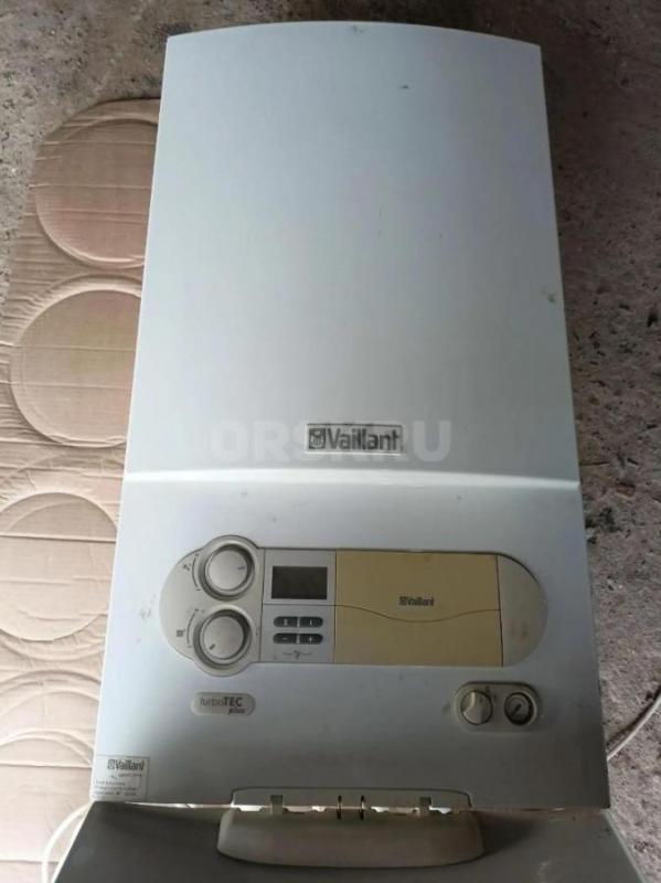 Газовый котел б/у Vaillant turboTEC plus VUW INT 282/3-5 . - Новоорск