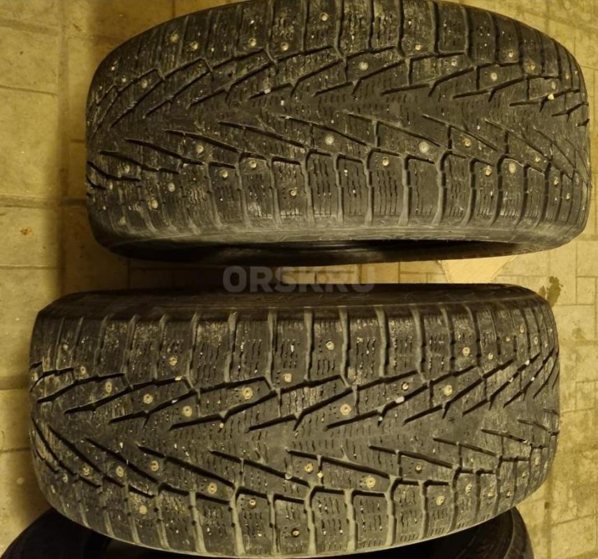Nokian Tyres Hakkapeliitta 7  245/55R19
Шипы все (дошиповка+родные)
Не горбатые , не спускают
Ест - Орск