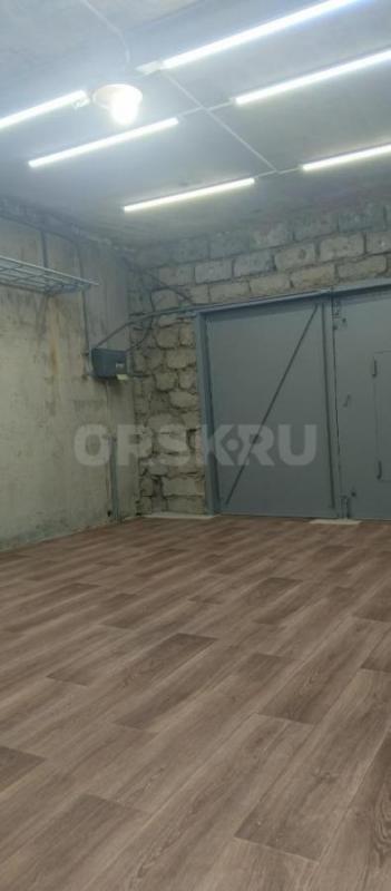 Капитальный гараж 6,5*4м район Ялтинская 101А. - Орск
