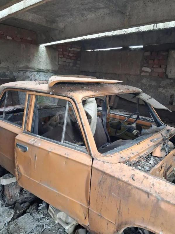 Продам на запчасти два автомобиля (кузова) в разобранном состоянии:
ВАЗ-2103 и 21011. - Орск