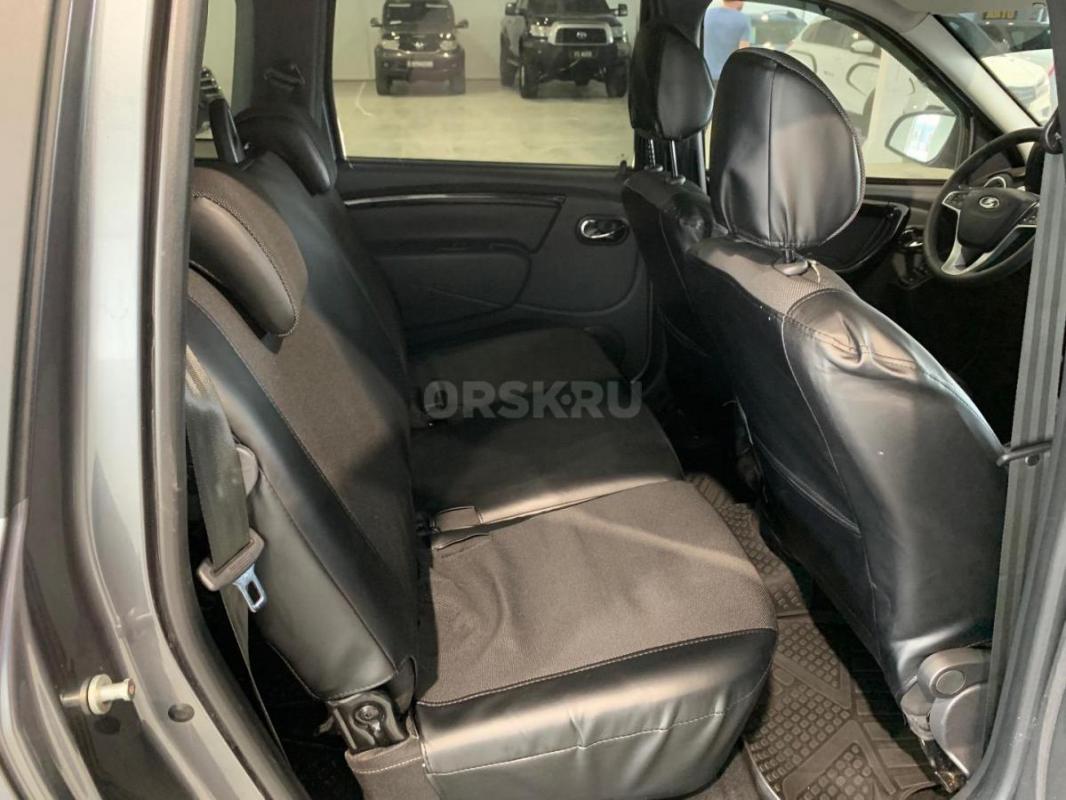 В продаже LADA LARGUS CROSS 2025 года выпуска.
7 местный!!!
1 собственник.
33 тысячи пробега. - Орск