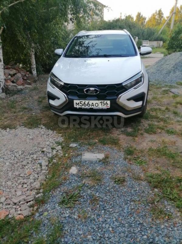 Продам Лада Веста кросс конец 2024г в, 1 хозяин, пробег 25000, состояние нового авто. - Гай