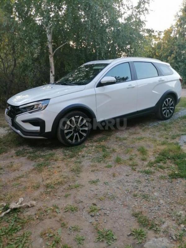Продам Лада Веста кросс конец 2024г в, 1 хозяин, пробег 25000, состояние нового авто. - Гай