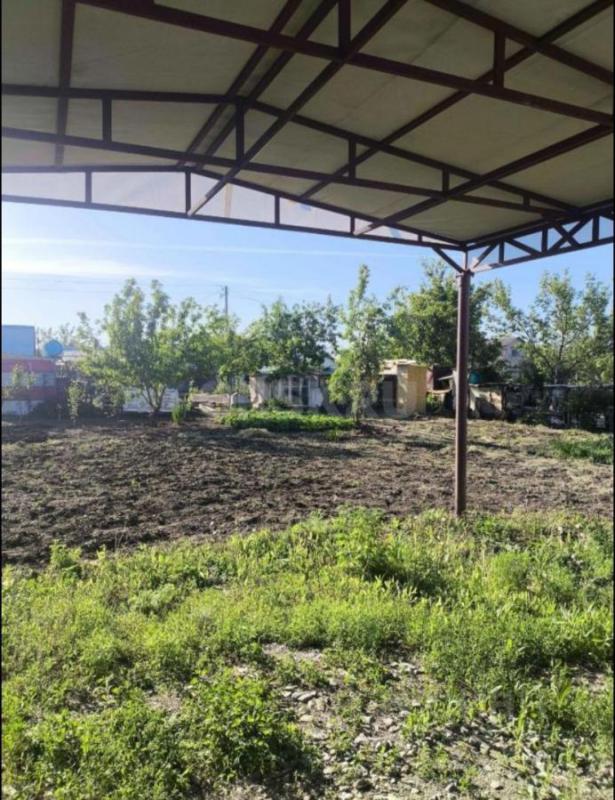 Продам земельный участок (сад,огород)
В наличии раздвижные ворота, железный навес под две машины
С - Орск