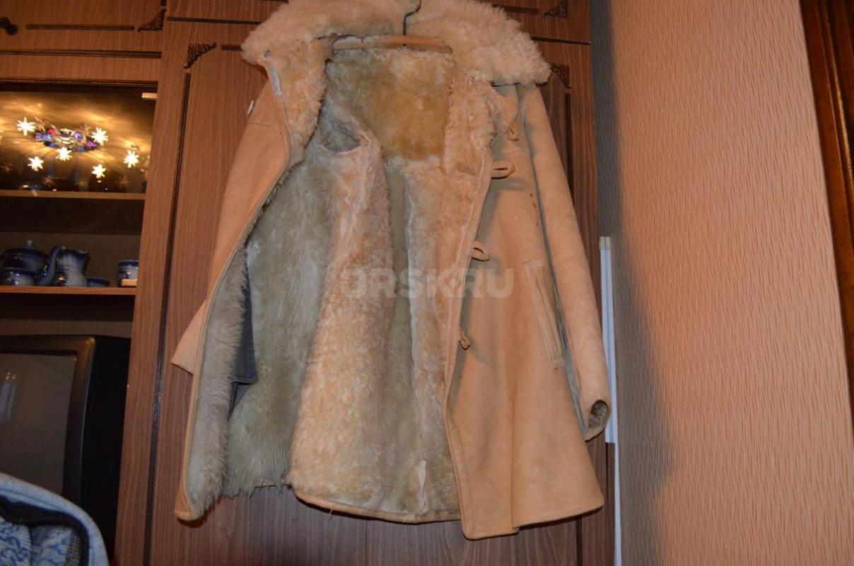 Продам офицерский тулуп ( практически новый ) . - Гай
