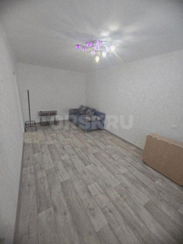 В продаже просторная, светлая, 1-комнатная квартира, улучшенной планировки в востребованном районе г - Орск