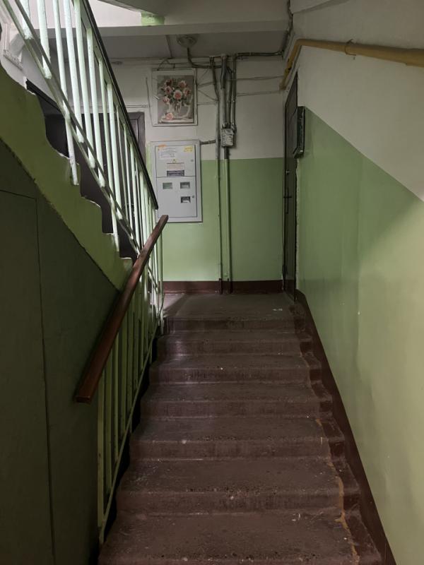Продается 3 комнатная квартира в Восточном районе (рядом рынок Петровский). - Оренбург