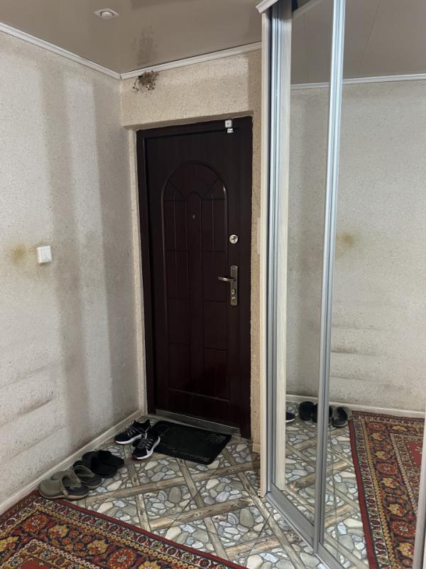 Продается 3 комнатная квартира в Восточном районе (рядом рынок Петровский). - Оренбург
