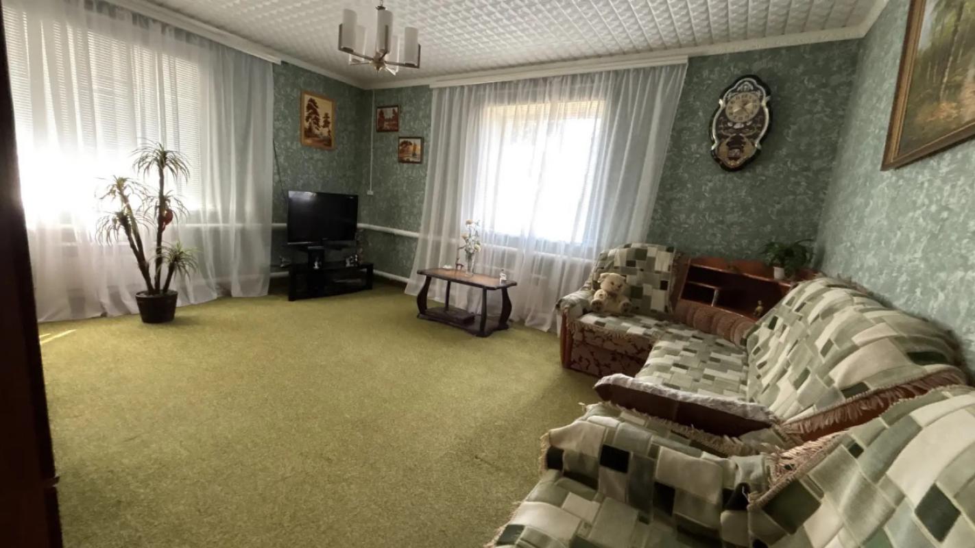 Краснохолм &mdash; село в Оренбургской области, входит в городской округ город Оренбург. - Краснохолм