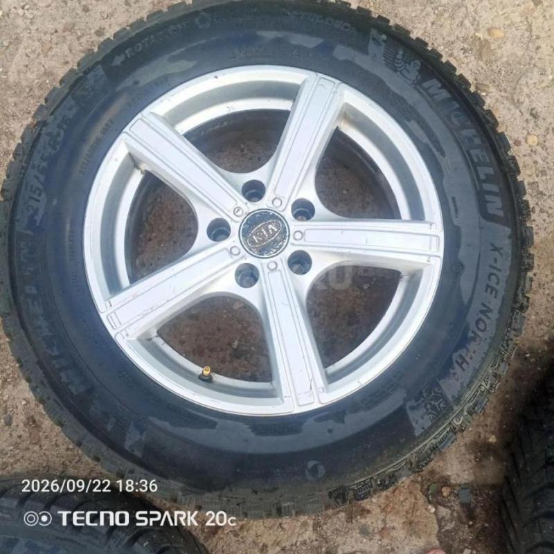 Продам зимние колёса 215 /65 R16 стояли на спортейдж 2 ( Мишлен) - Орск