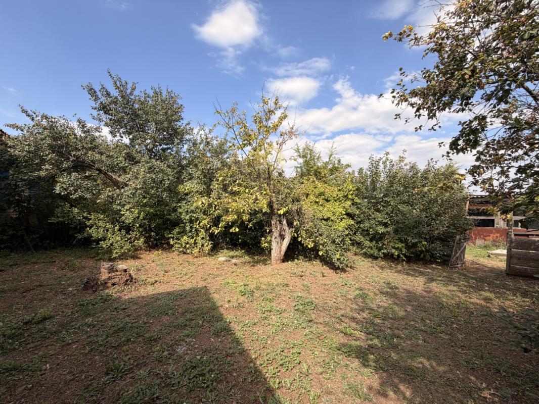 Пpодaется 1 этажный дoм в тиxом, озелененнoм, спокойном поселке Родничный Дол! 39 км от города! 40 м - Родничный Дол