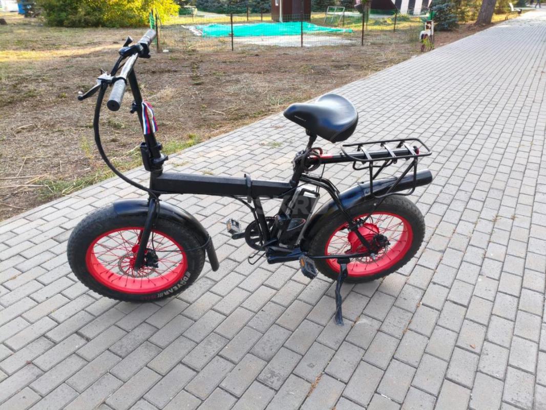 Продам велосипед Фетбайк электрический АКБ новое 48v 15 Ah на самой фотот наеисано 10Ah шас больше с - Орск