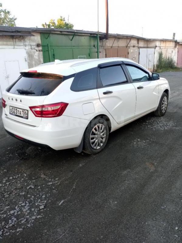 Продам лада Веста CW хорошее состояние,была в ДТП, съезд с трассы, замена бампера, обоих радиаторов - Орск