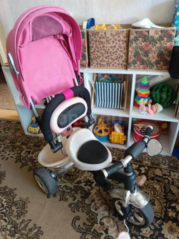 Продам детский трехколесный велосипед с ручкой  в хорошем состоянии.(Район Комсомольской площади.) - Орск