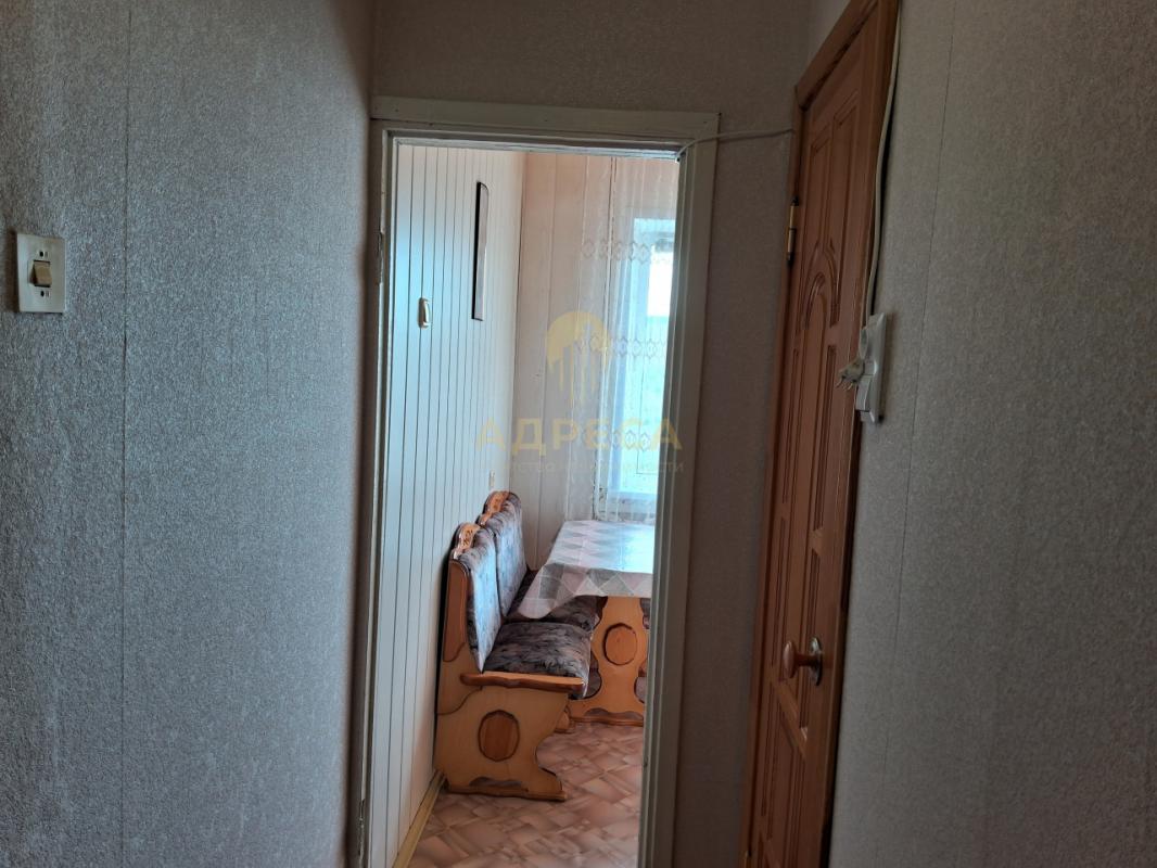 Продается 1 комнатная квартира на 9 этаже, 10 этажного дома(10 технический этаж) Площадь полезная 28 - Оренбург