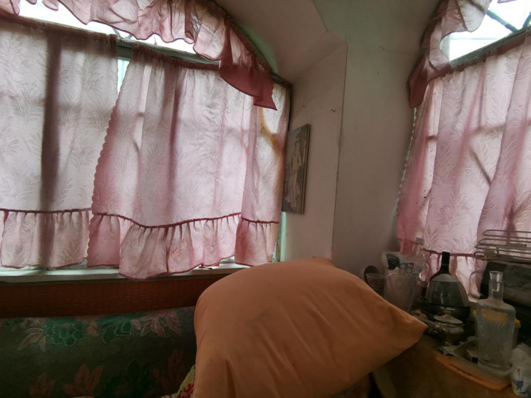 Продам трехкомнатную квартиру старого типа в центре города, пр. - Орск