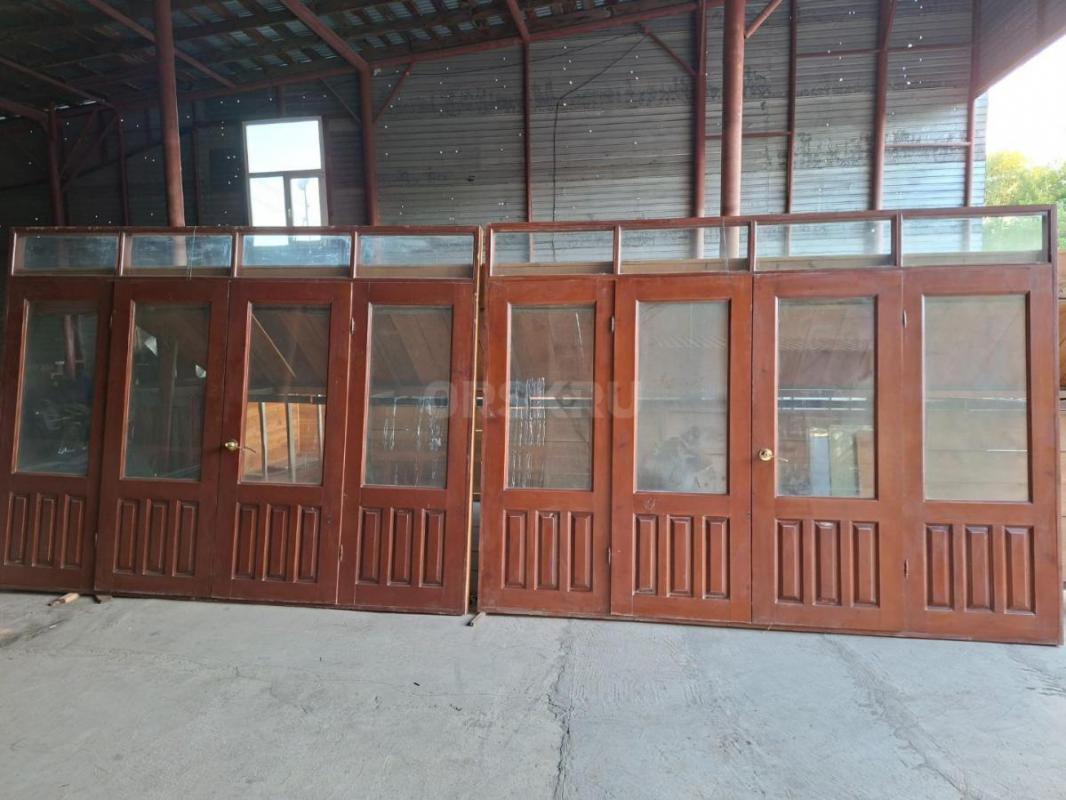 Продам внурение ( типа варота с двумя створками )  два одинаковых комплекта раз. - Орск