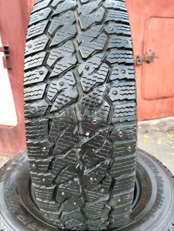 Продам комплект шин. 225/75 16С.соотояние отличное - Орск