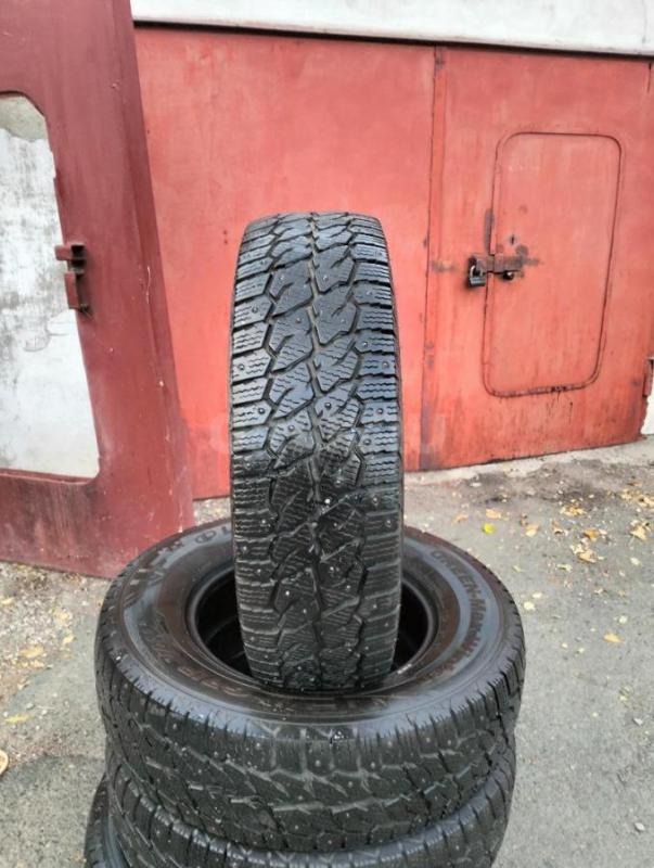 Продам комплект шин. 225/75 16С.соотояние отличное - Орск