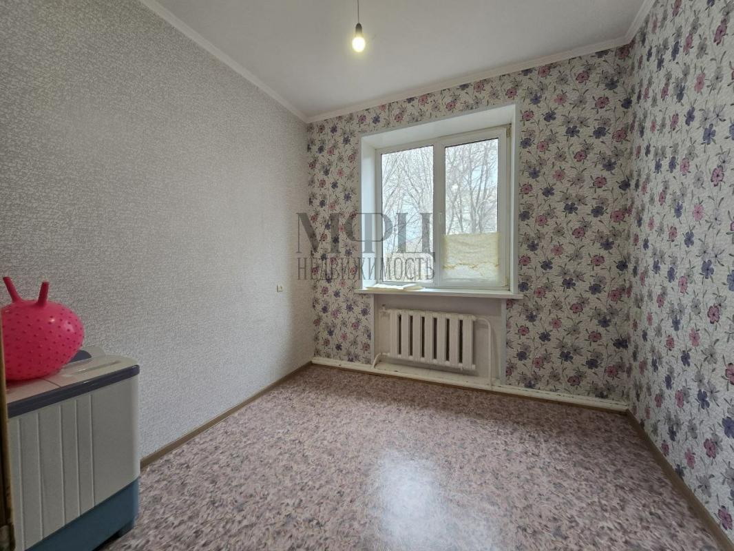 Продается просторная 2-комнатная квартира в п. - Орск