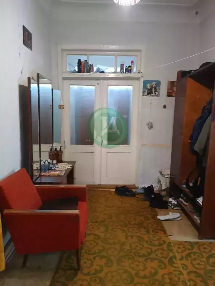 Продам дом на 2-х хозяев, квартирный статус. - Орск