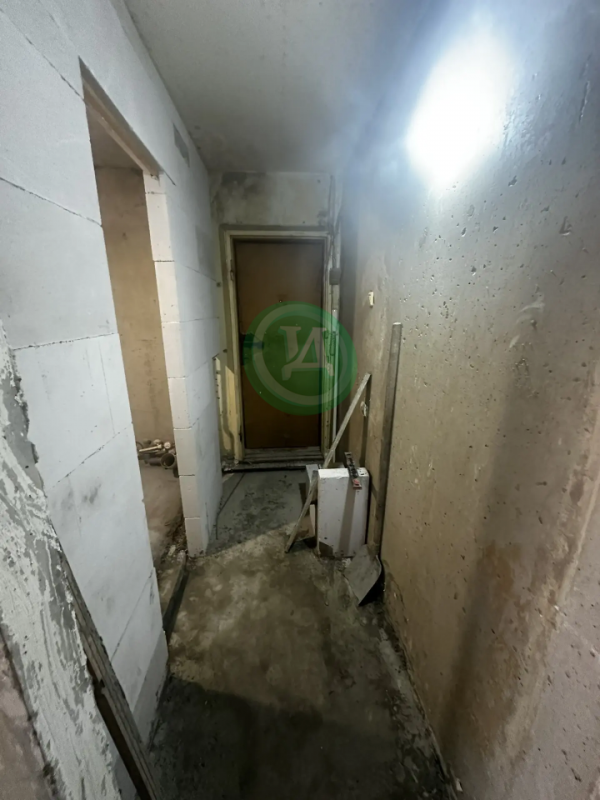 Продам 2 комнатную квартиру в 5 этажном доме на 2 этаже. - Орск