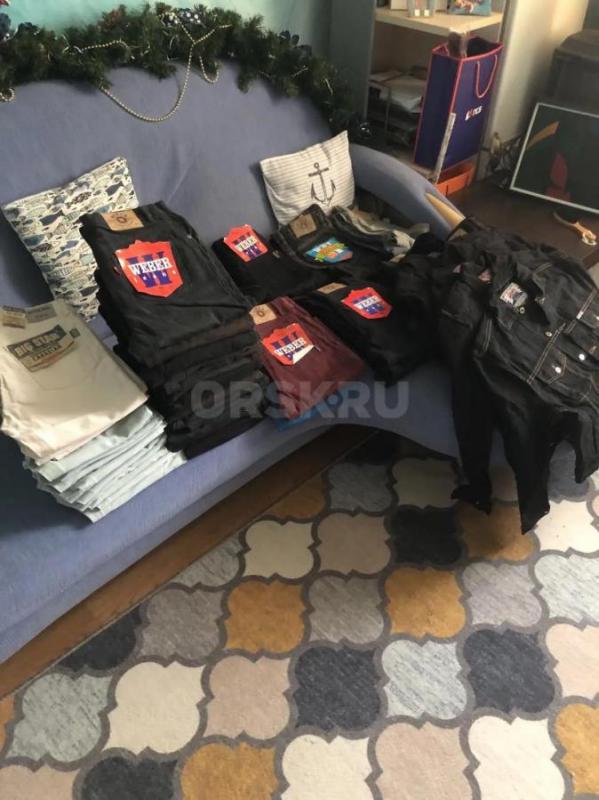 В связи с закрытием отдела продам одежду. - Орск