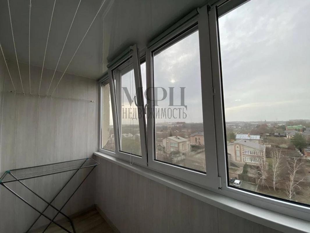 Предлагается к продаже просторная 2-комнатная квартира с улучшенной планировкой, расположенная в тих - Орск
