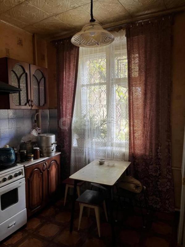 От собственника срочно продам за 2 млн рублей трёхкомнатную квартиру 74 кВ. - Орск