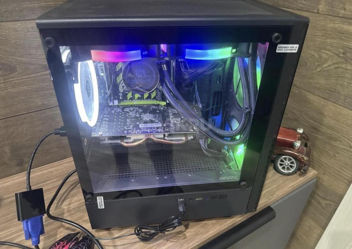 Продам СРОЧНО!!!!!!! 16 ядерный процессор/ 16 gb оперативной памяти/ ssd 256 gb / Rx 580 gb —-8 gb в - Орск