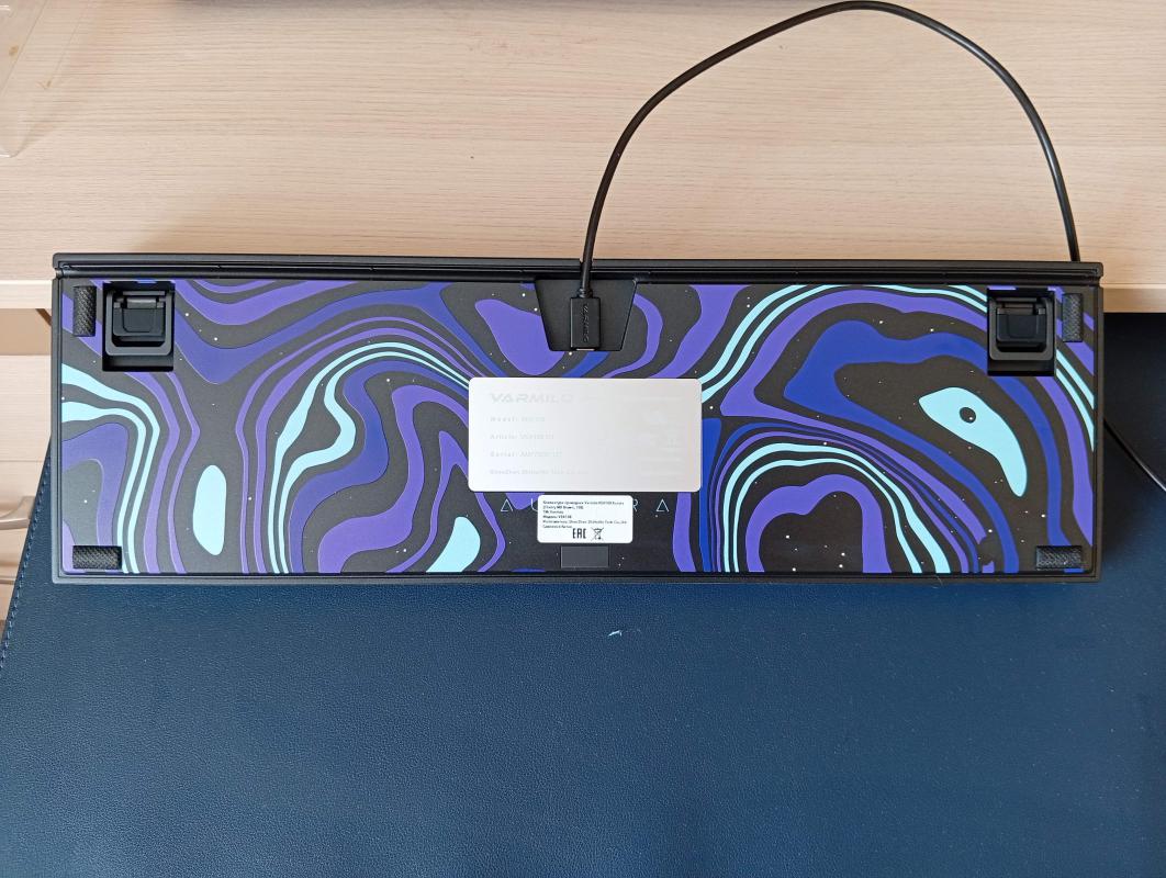 ПРОДАМ :
Клавиатура проводная VARMILO VEA108 Aurora D3 
(внешне - полный аналог модели Varmilo Auror - Новотроицк