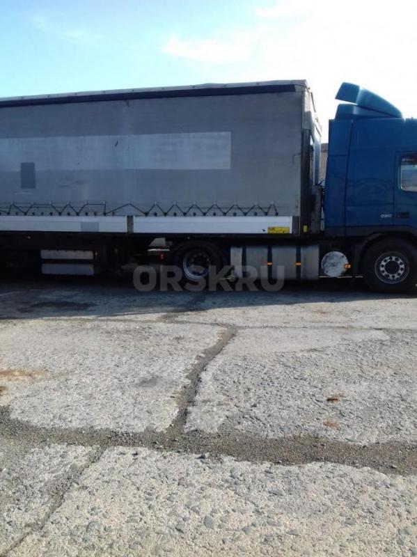 Продам тягач Volvo FM с полуприцепом Schmitz. - Орск