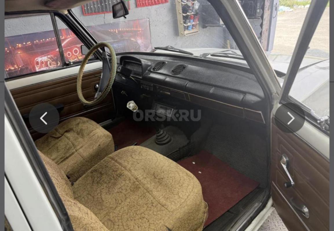 Ваз 2101 в отличном состоянии 
1 собственник 
Родной пробег 
Без гнили 
20 лет стояла в гараже н - Орск