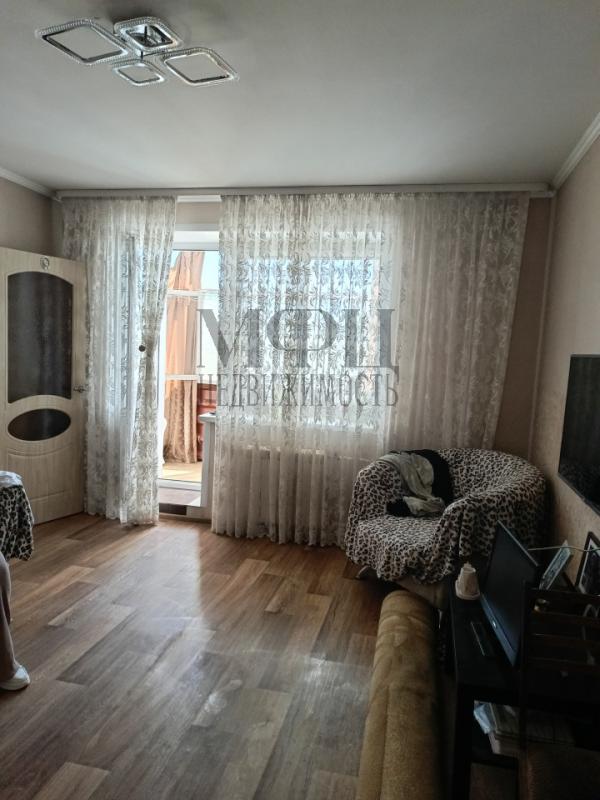 Продаётся 3 комнатная квартира на 5 этаже 5 этажного кирпичного дома. - Орск