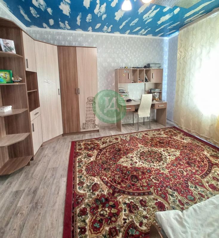 Продается уютный, двух этажный дом по ул. - Орск