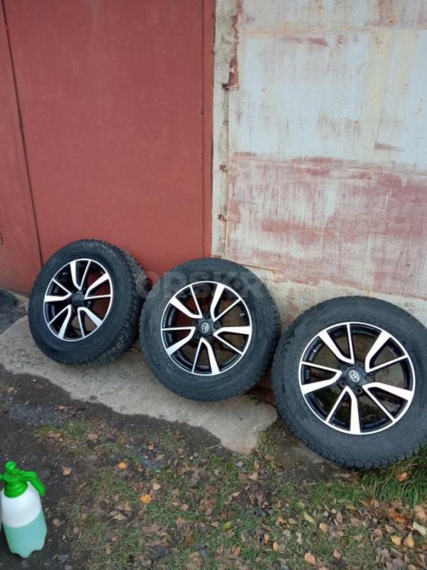 Продам диски R17 + зимние шины в сборе, подходят Тойота Камри, Раф4, Ниссан Икстрейл, Митсубиси аутл - Орск