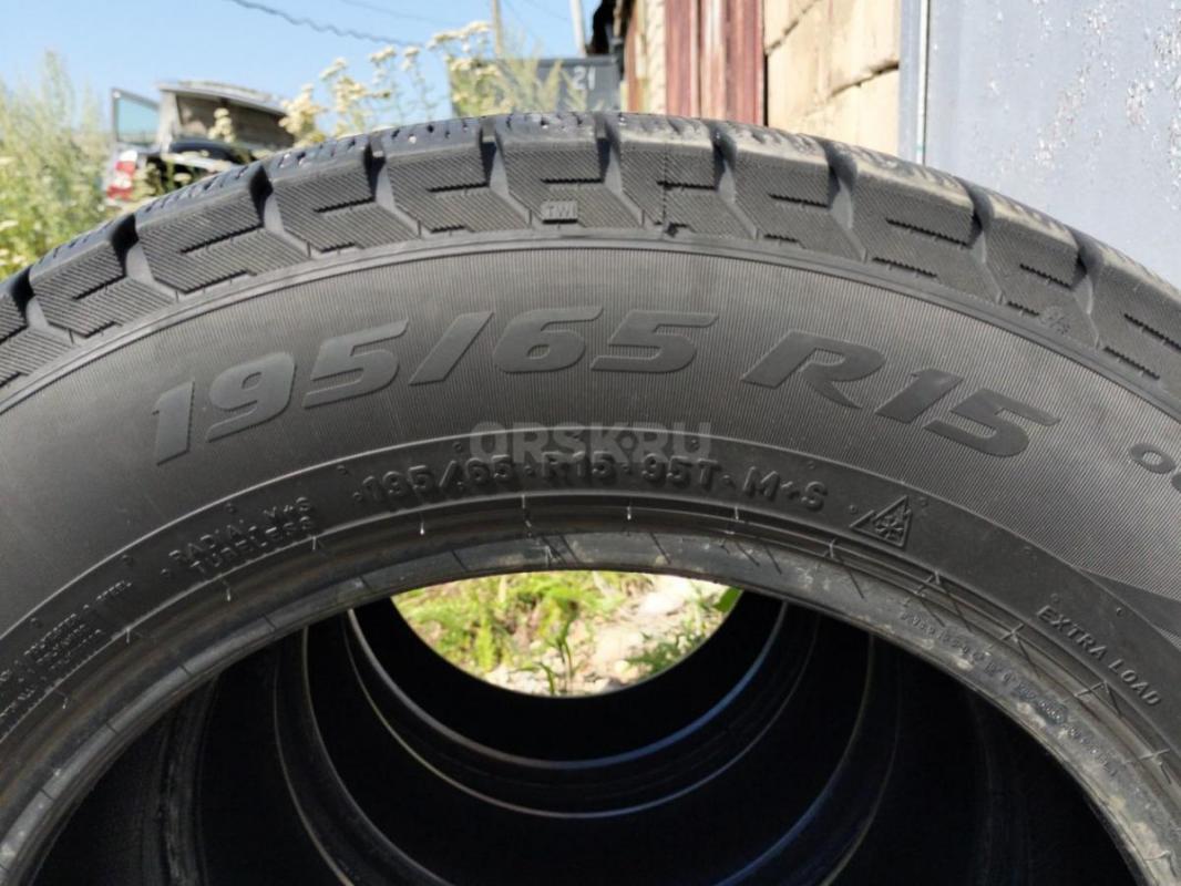Продам комплект фрикционных комфортных не шумных шин от Pirelli Formula Ice FR 195/65 R 15 в отлично - Орск