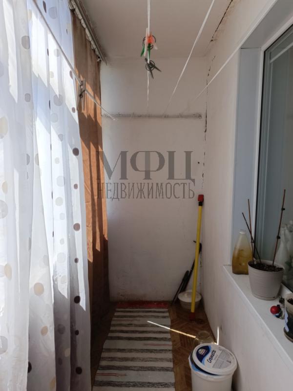 Продаётся 3 комнатная квартира на 5 этаже 5 этажного кирпичного дома. - Орск