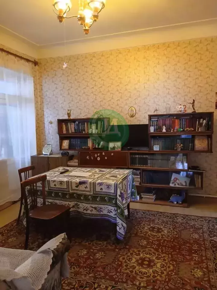 Продам дом на 2-х хозяев, квартирный статус. - Орск