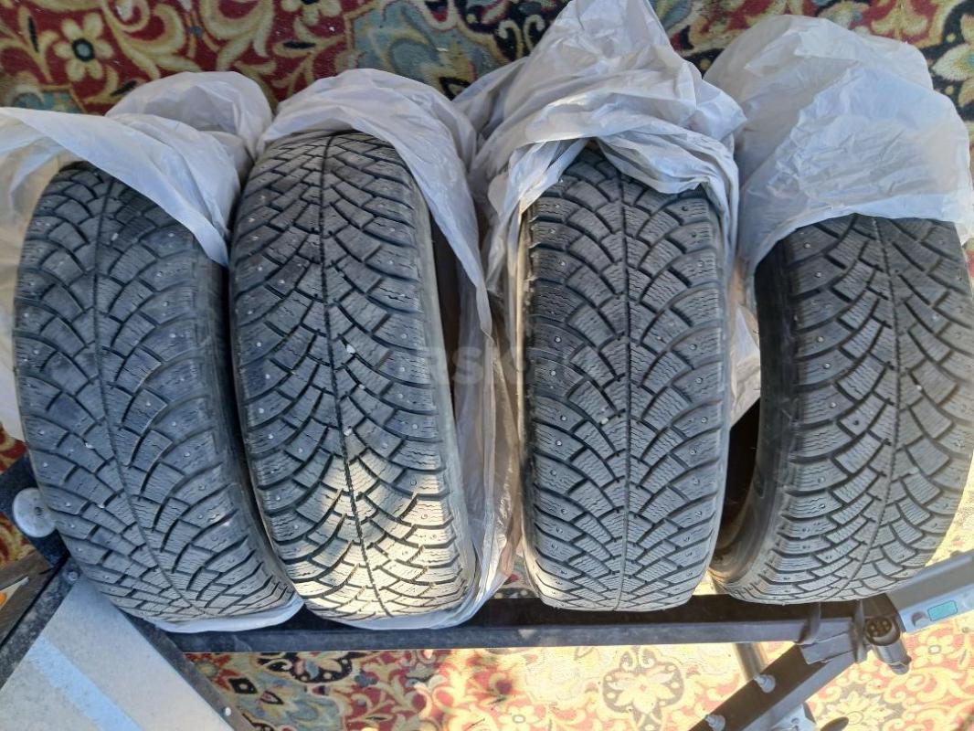 Продам зимнию резину BFGoodrich g- force stud 205/65/15 . - Орск
