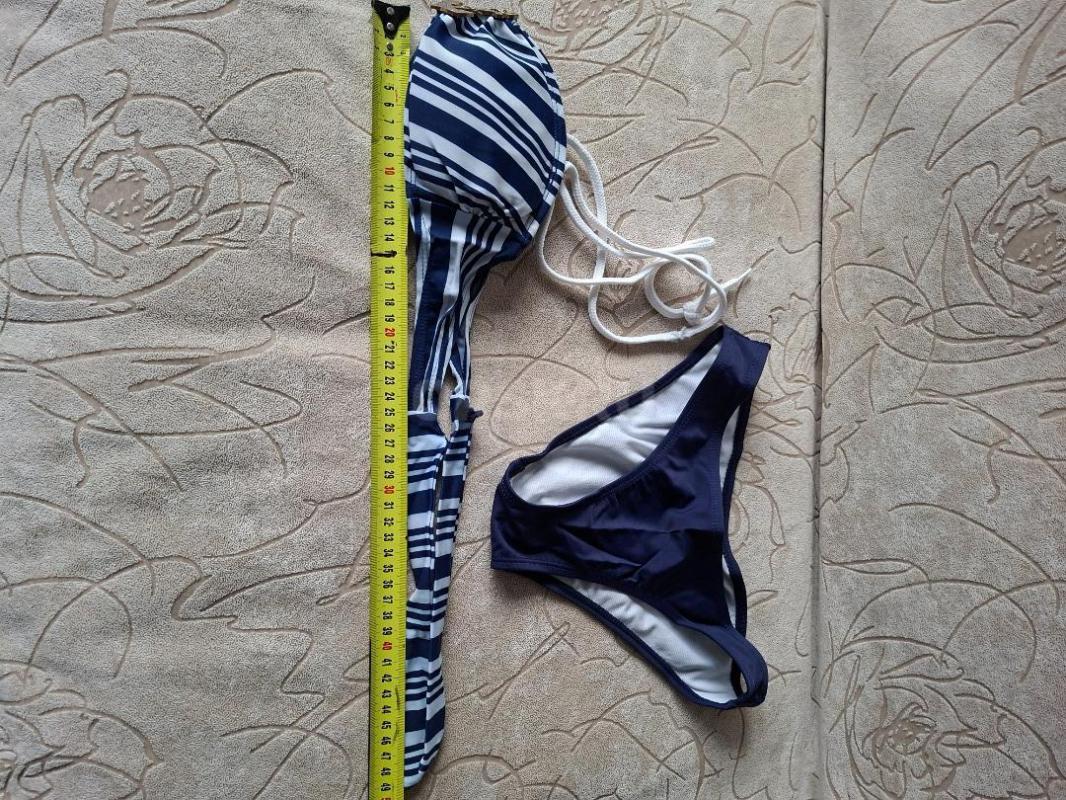 Купальник раздельный в отличном состоянии на девочку (наш возраст 12л), параметры купальника на фото - Орск