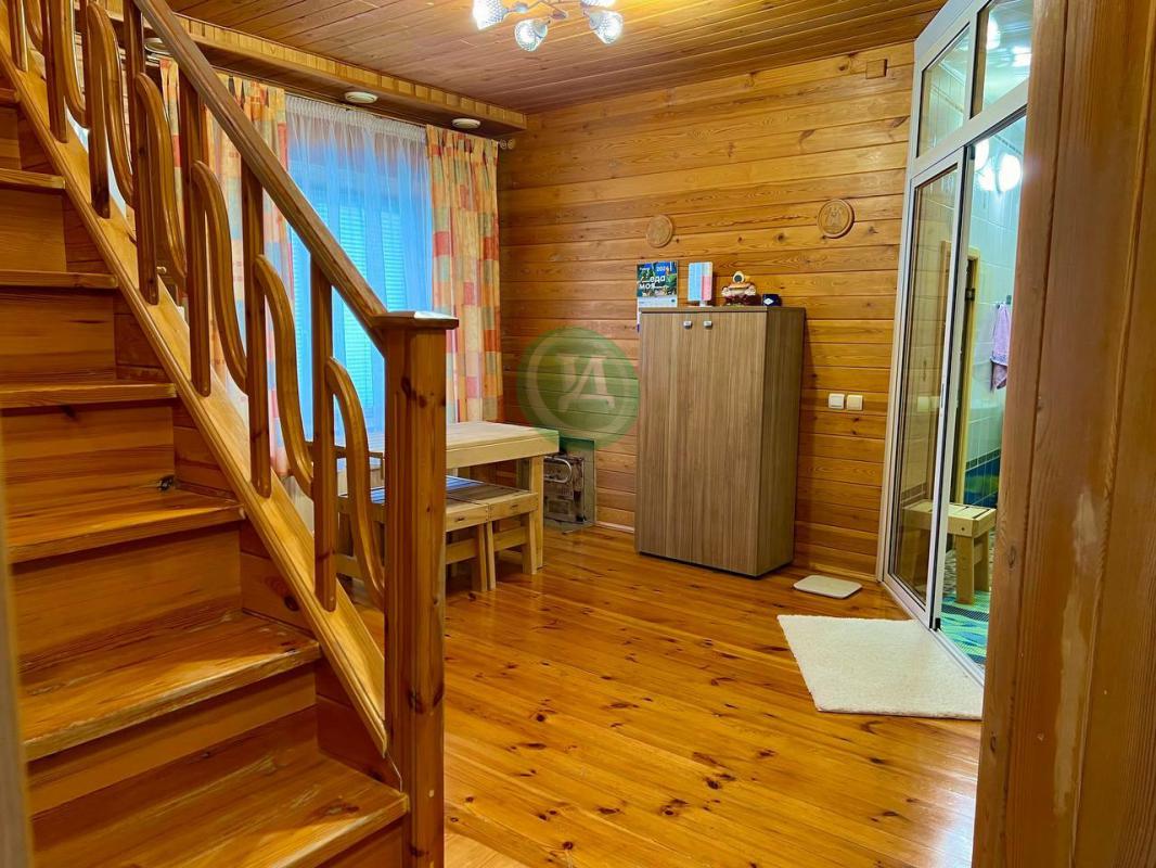 Продам 2-этажный кирпичный утепленный дом 363,7 кв. - Орск